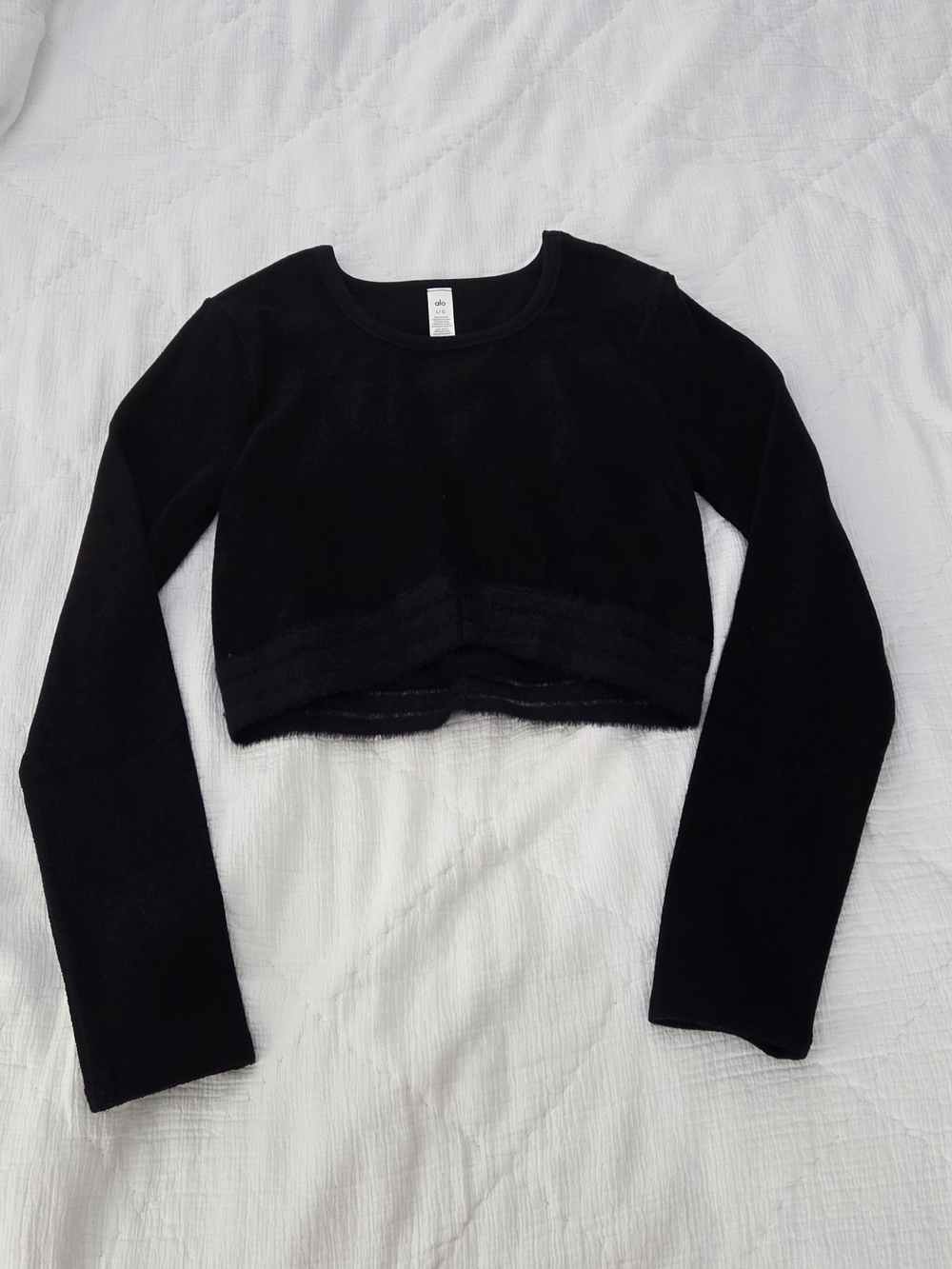 Black Long Sleeve Cropped Top